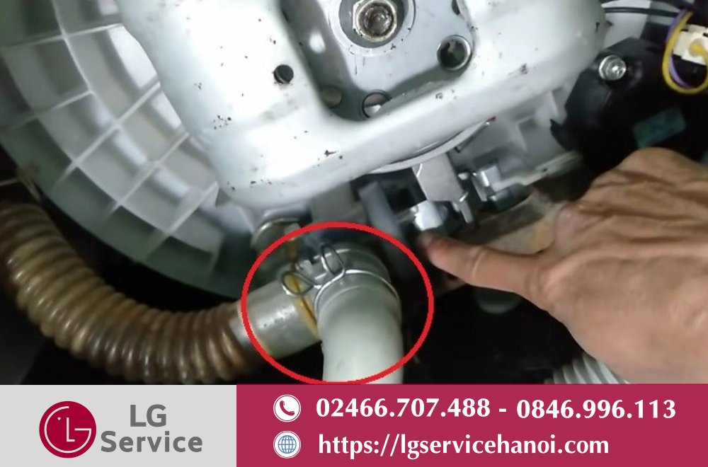 Vệ sinh bơm xả nước
