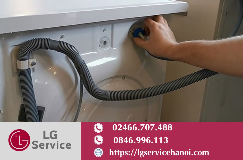 Máy giặt LG không xả nước do ống xả nước đặt sai vị trí