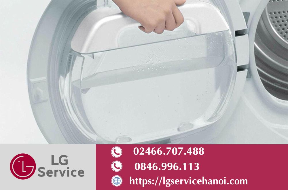 Hộp chứa nước ngưng tụ bị đầy hoặc nứt vỡ
