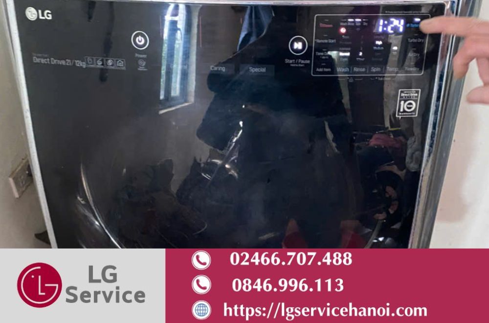 Vệ sinh lưới lọc sợi vải sau mỗi lần sấy