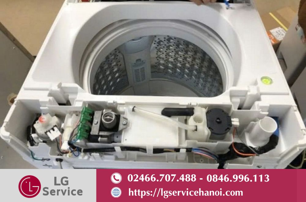 Máy giặt LG báo lỗi liên quan đến bo mạch, vi mạch điện tử.